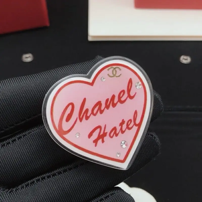 chanel brooches pour femme s_1234a7b4